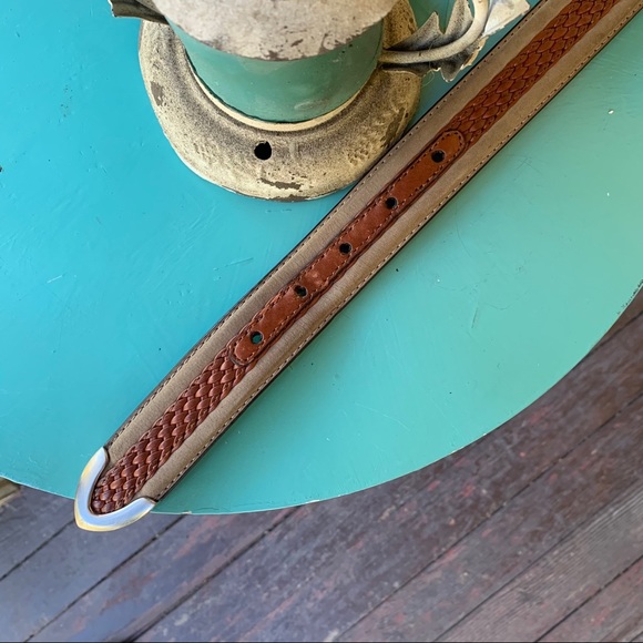 Tommy Bahama Brown Woven Genuine Leather Belt 43in - Picture 6 of 10